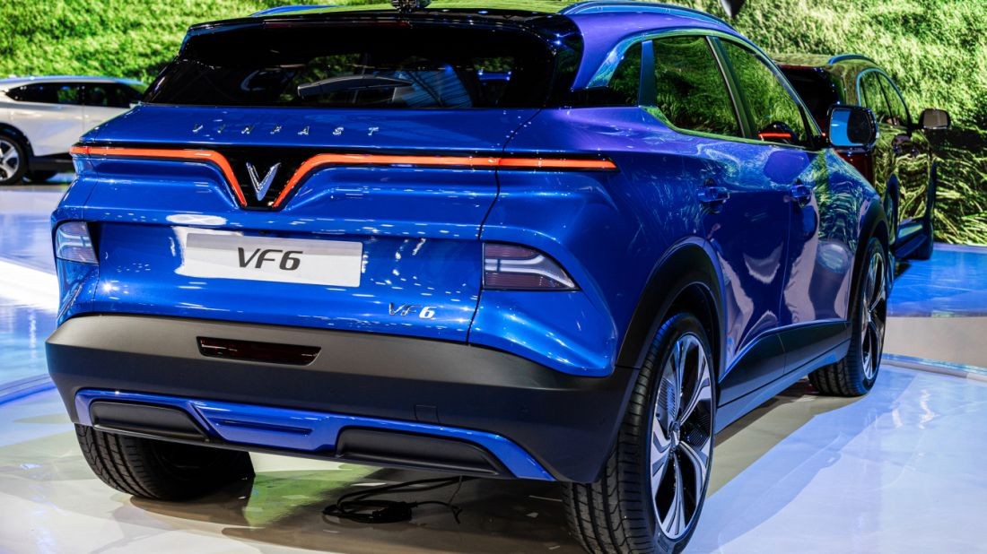 VF6 - SUV điện cỡ B gây ấn tượng màn hình giải trí cỡ lớn VF6 - SUV điện cỡ B gây ấn tượng màn hình giải trí cỡ lớn