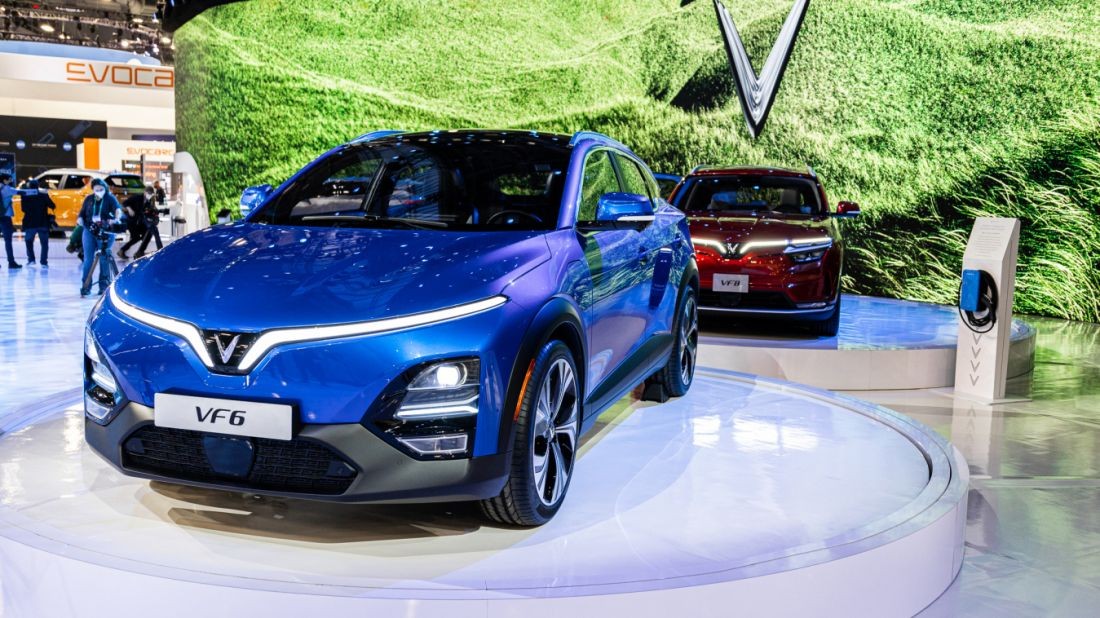 VF6 - SUV điện cỡ B gây ấn tượng màn hình giải trí cỡ lớn VF6 - SUV điện cỡ B gây ấn tượng màn hình giải trí cỡ lớn