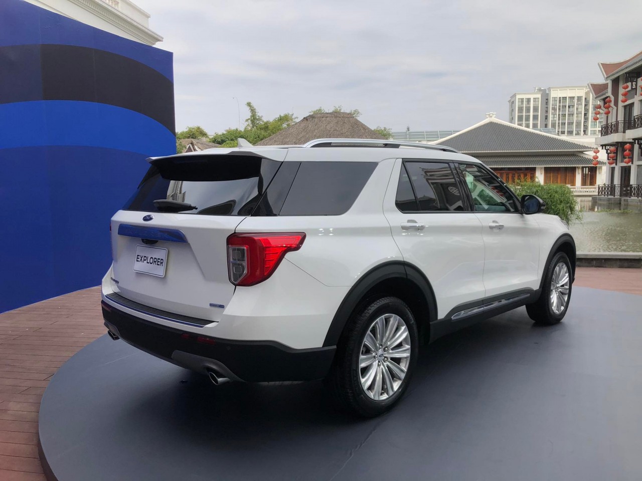 Giá lăn bánh Ford Explorer 2022 vừa ra mắt Giá lăn bánh Ford Explorer 2022 vừa ra mắt