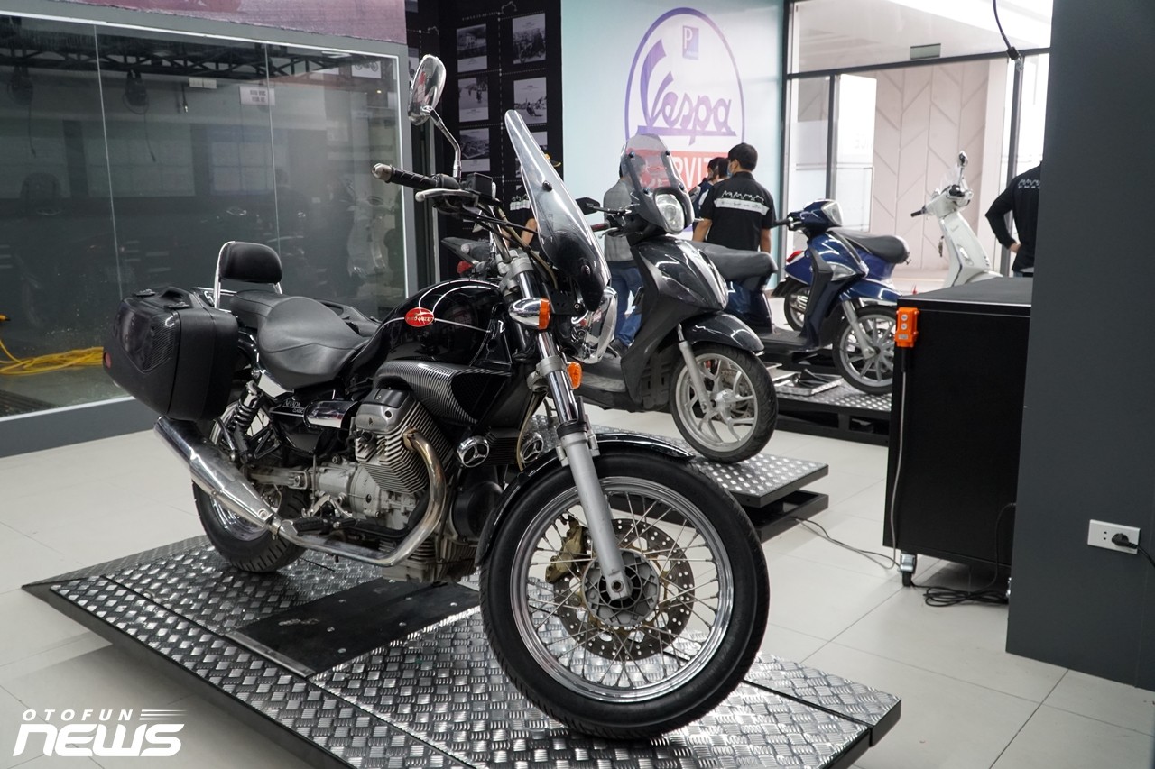 Piaggio khai trương showroom Motoplex đầu tiên tại Hà Nội Piaggio khai trương showroom Motoplex đầu tiên tại Hà Nội