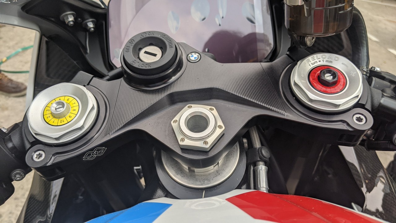 Superbike BMW M 1000 RR giá 1,6 tỷ đồng tại Việt Nam Superbike BMW M 1000 RR giá 1,6 tỷ đồng tại Việt Nam