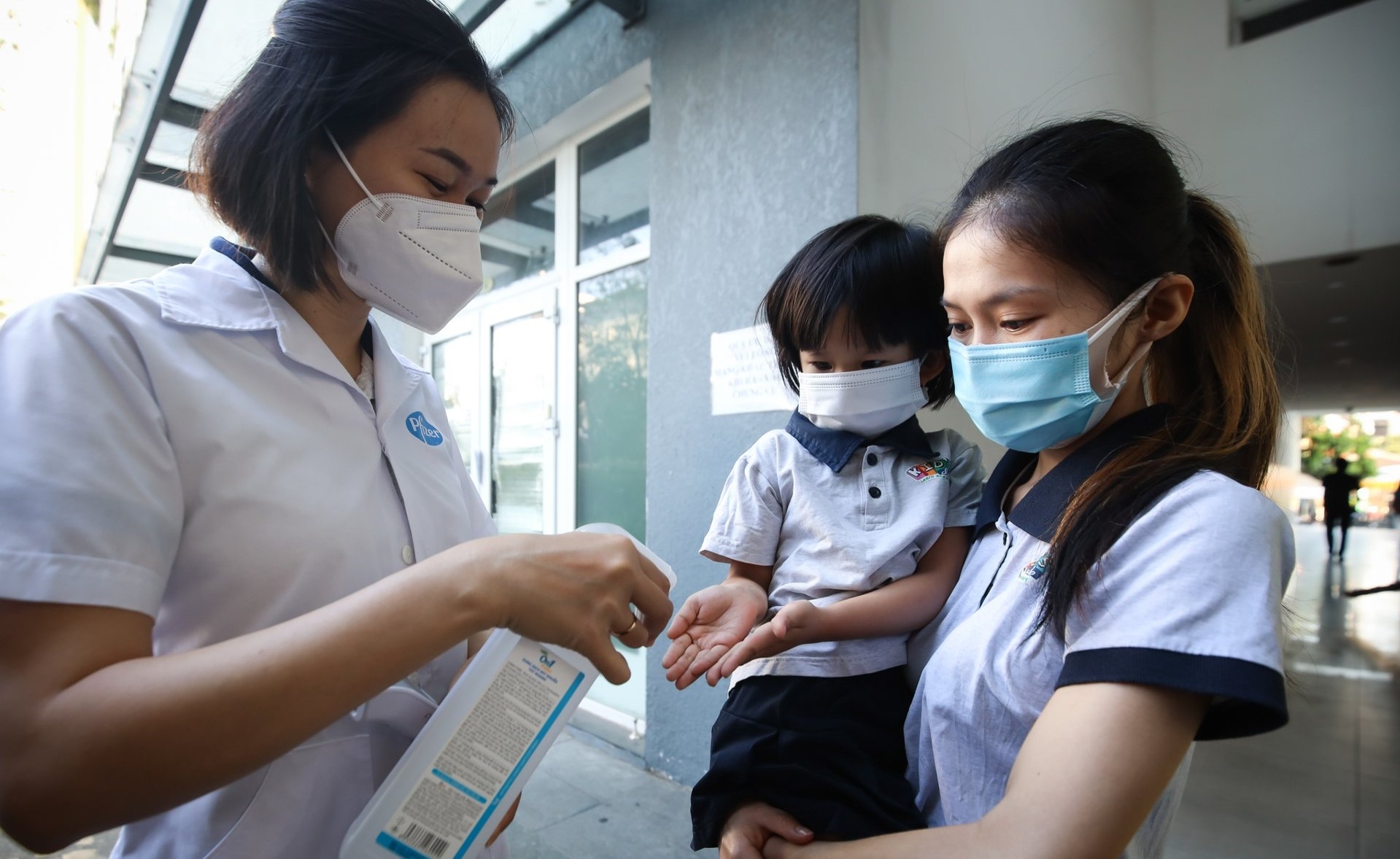 Niềm vui đến trường - nỗi lo ở lại nhà Niềm vui đến trường - nỗi lo ở lại nhà