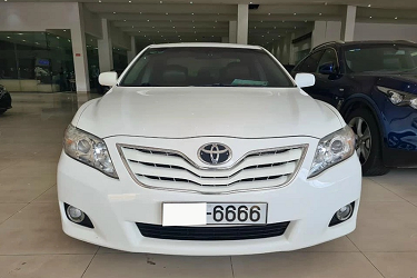 Toyota Camry 13 tuổi giữ giá nhờ biển Toyota Camry 13 tuổi giữ giá nhờ biển