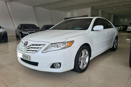 Toyota Camry 13 tuổi giữ giá nhờ biển Toyota Camry 13 tuổi giữ giá nhờ biển