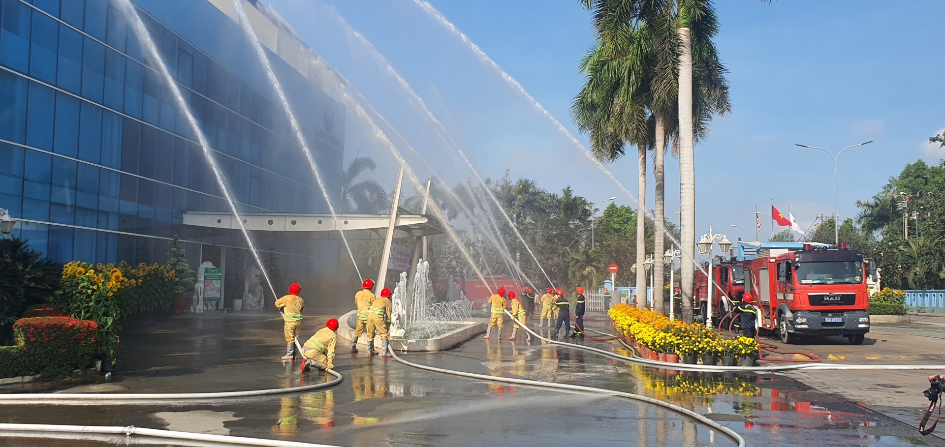 Diễn tập phương án chữa cháy, cứu hộ cứu nạn tại VWS