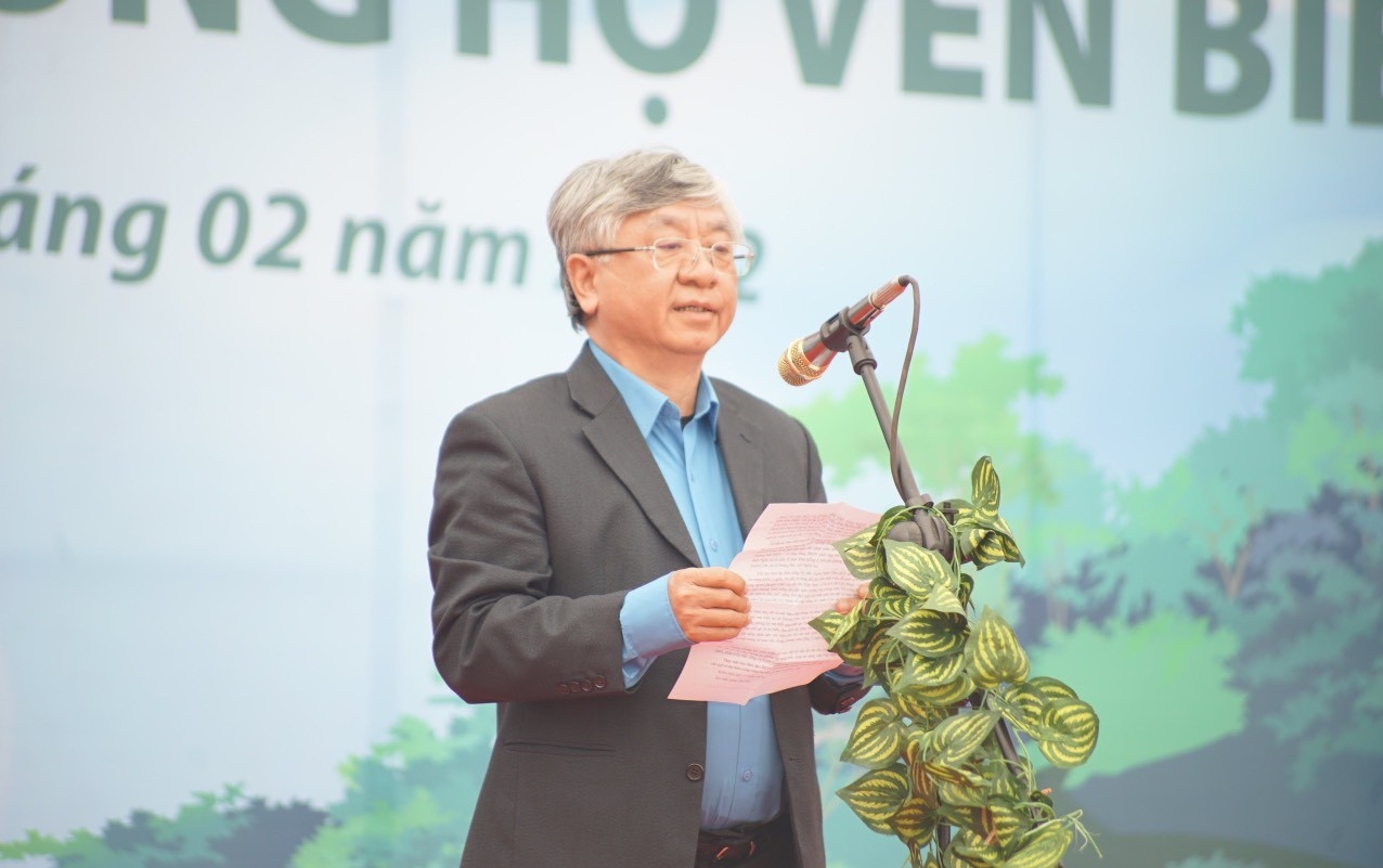 Ngân hàng BIDV trồng 6.500 cây xanh tại Nghệ An Ngân hàng BIDV trồng 6.500 cây xanh tại Nghệ An