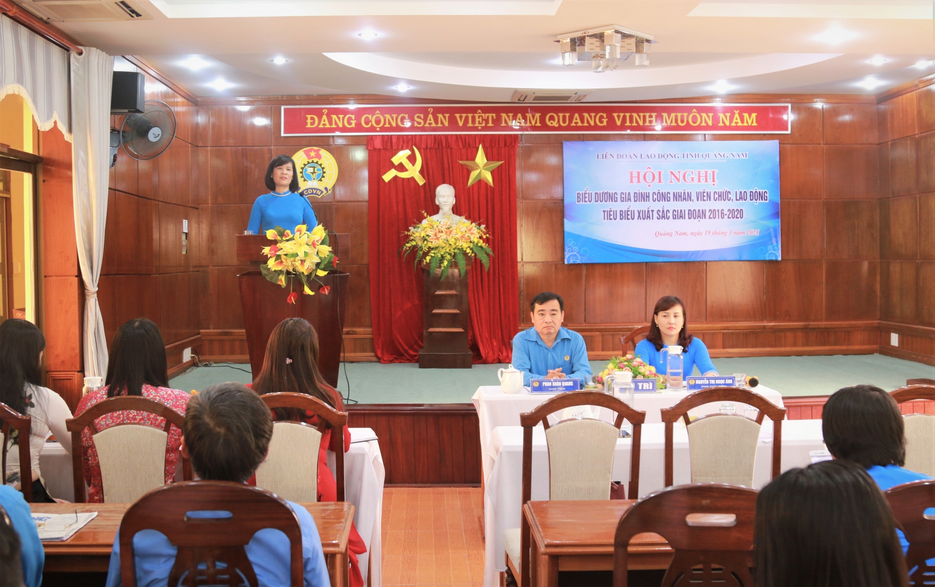 Quảng Nam: Biểu dương gia đình công nhân viên chức lao động tiêu biểu Quảng Nam: Biểu dương gia đình công nhân viên chức lao động tiêu biểu