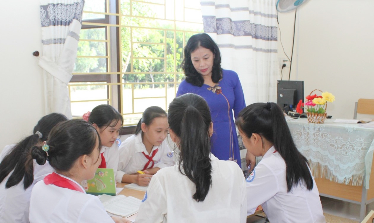 Quảng Nam: Cô giáo vượt qua nghịch cảnh, gìn giữ ‘lửa nghề’ Quảng Nam: Cô giáo vượt qua nghịch cảnh, gìn giữ ‘lửa nghề’