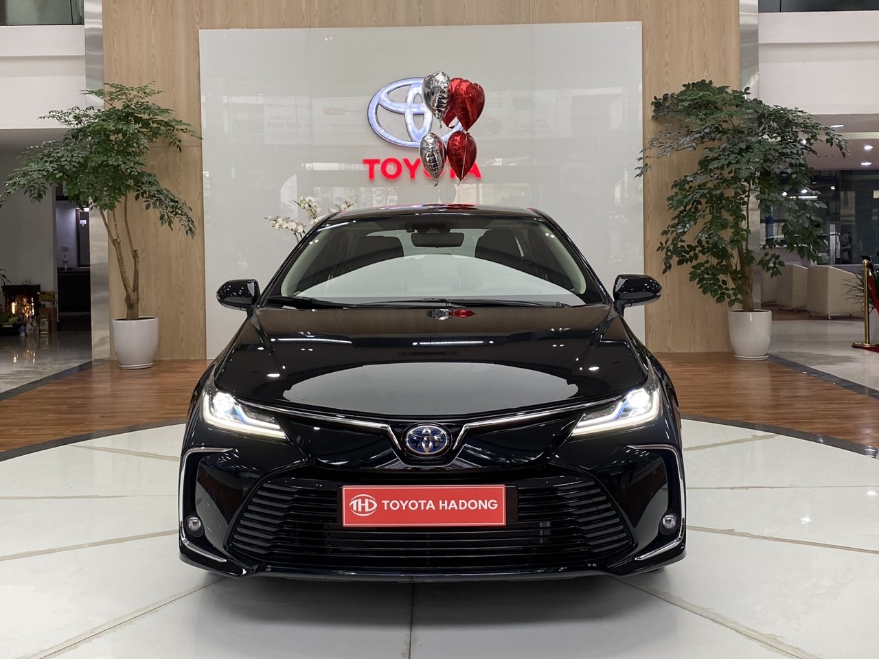 Hình thực tế Toyota Corolla Altis tại đại lý Hình thực tế Toyota Corolla Altis tại đại lý