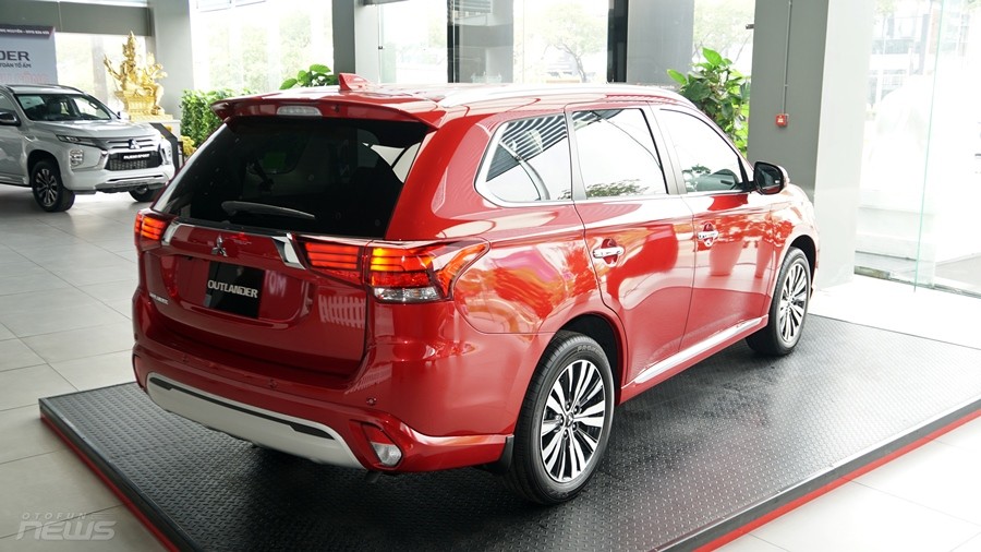 Cận cảnh Mitsubishi Outlander 2022 vừa được ra mắt