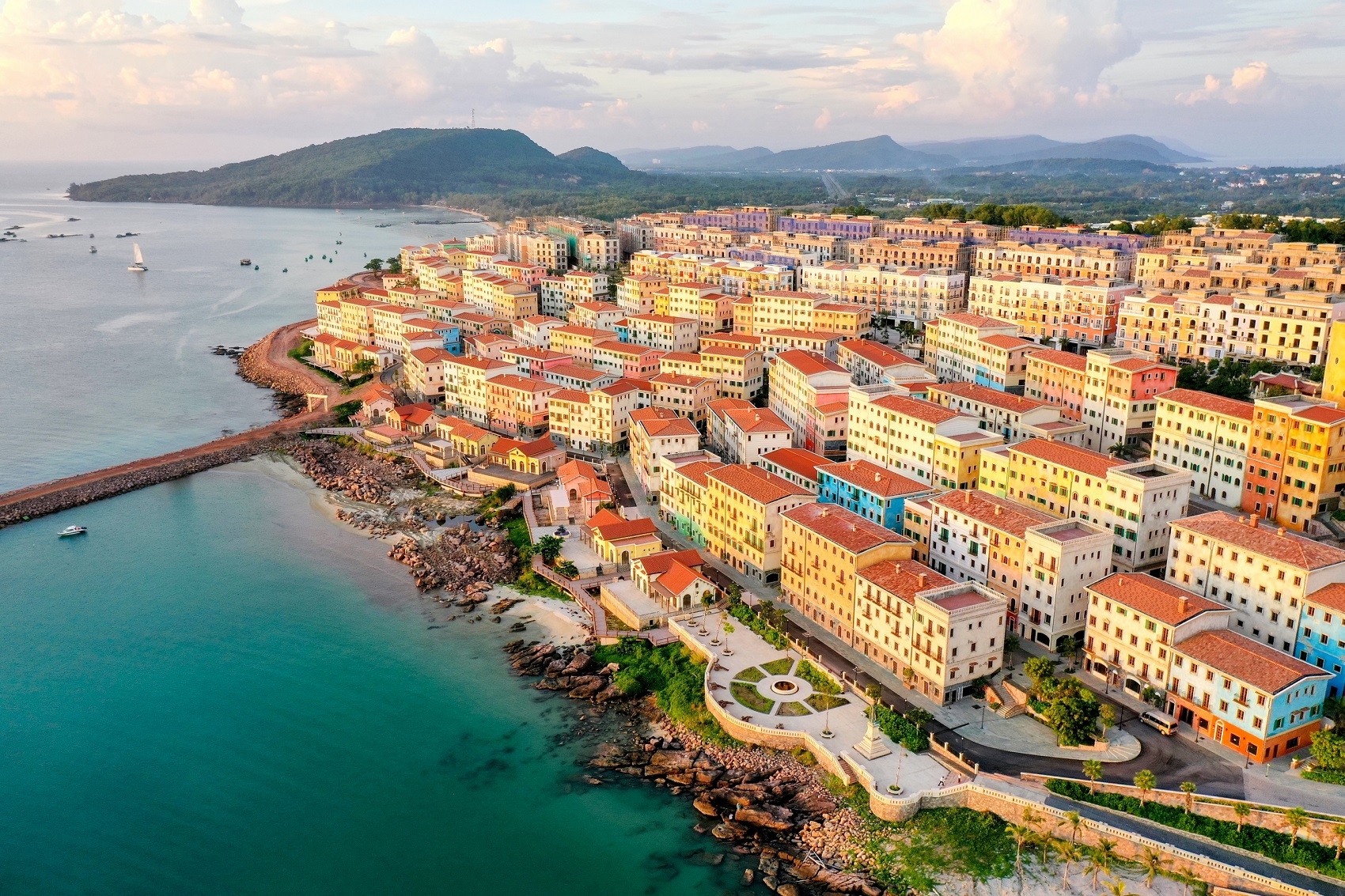 Tung gói chính sách hậu mãi hấp dẫn tại Sun Premier Village Primavera