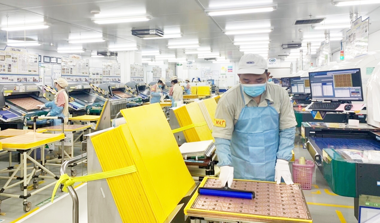 F0, F1 đi làm và nỗi lo lây bệnh cho người thân trong gia đình F0, F1 đi làm và nỗi lo lây bệnh cho người thân trong gia đình