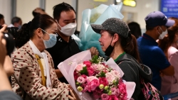 Sun Group, Vietnam Airlines triển khai 2 chuyến bay đưa người Việt tại Ukraine về nước