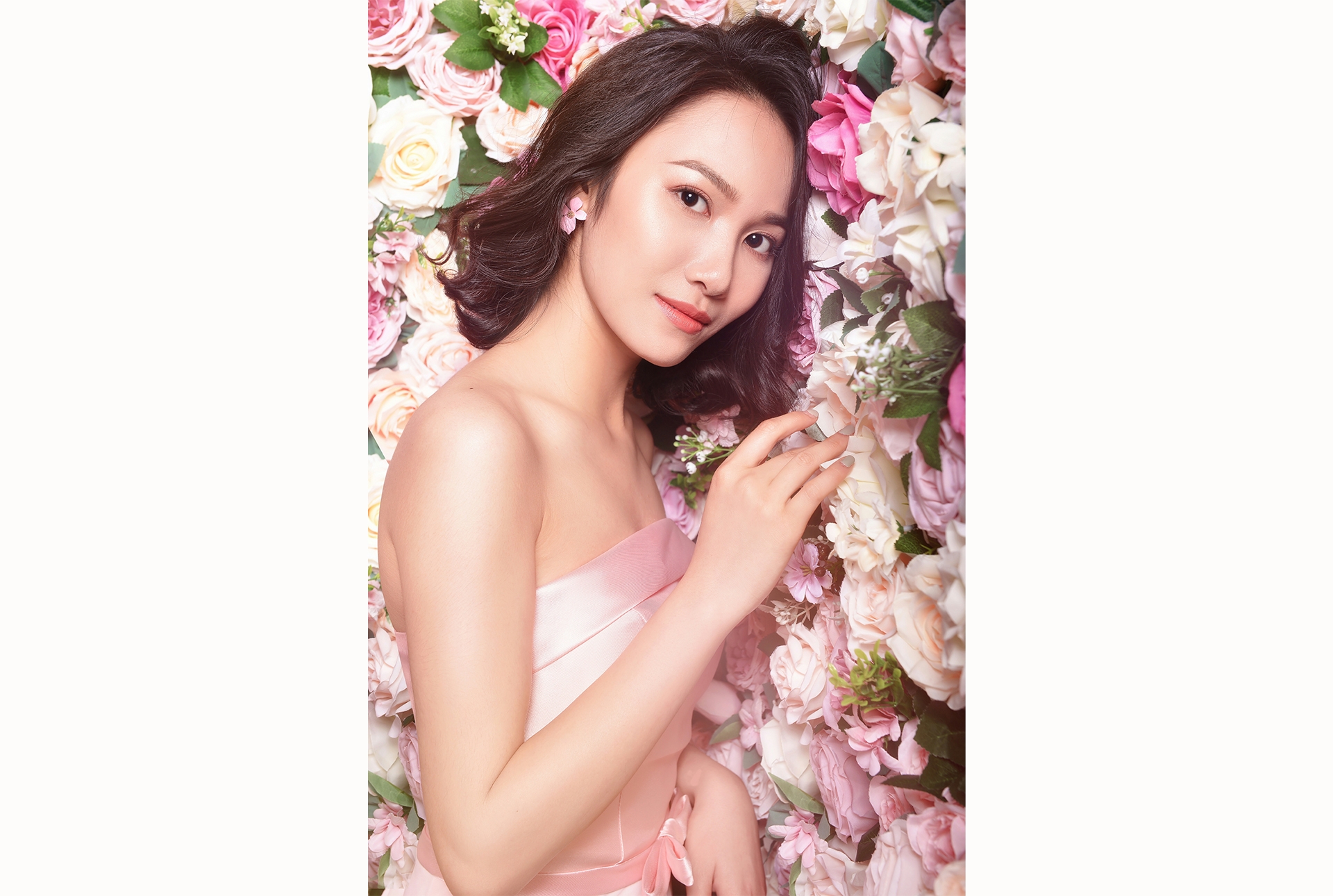 Công bố giải thưởng cuộc thi ảnh “Trai xinh - Gái đẹp các Khu công nghiệp” năm 2021 Công bố giải thưởng cuộc thi ảnh “Trai xinh - Gái đẹp các Khu công nghiệp” năm 2021