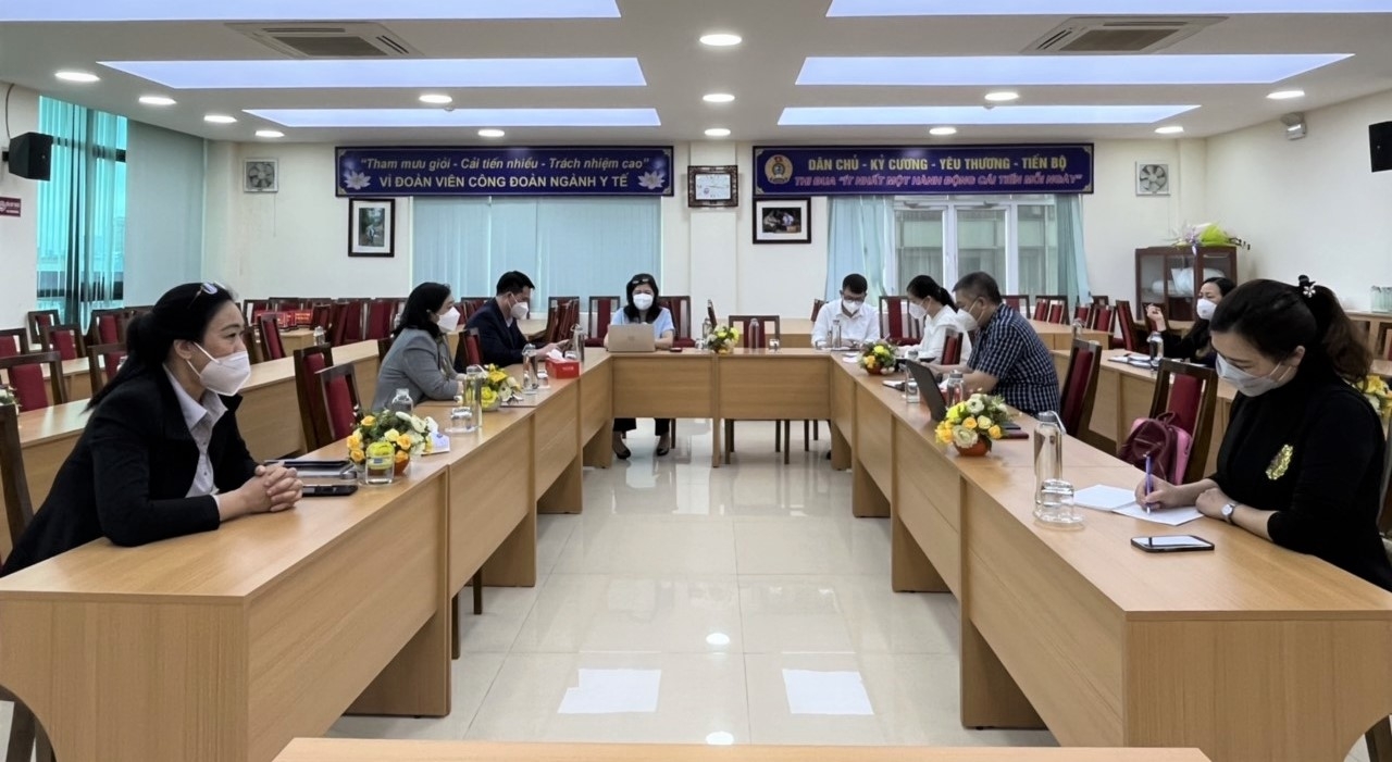 Đẩy mạnh chương trình “Bảo vệ Blouse trắng” năm 2022