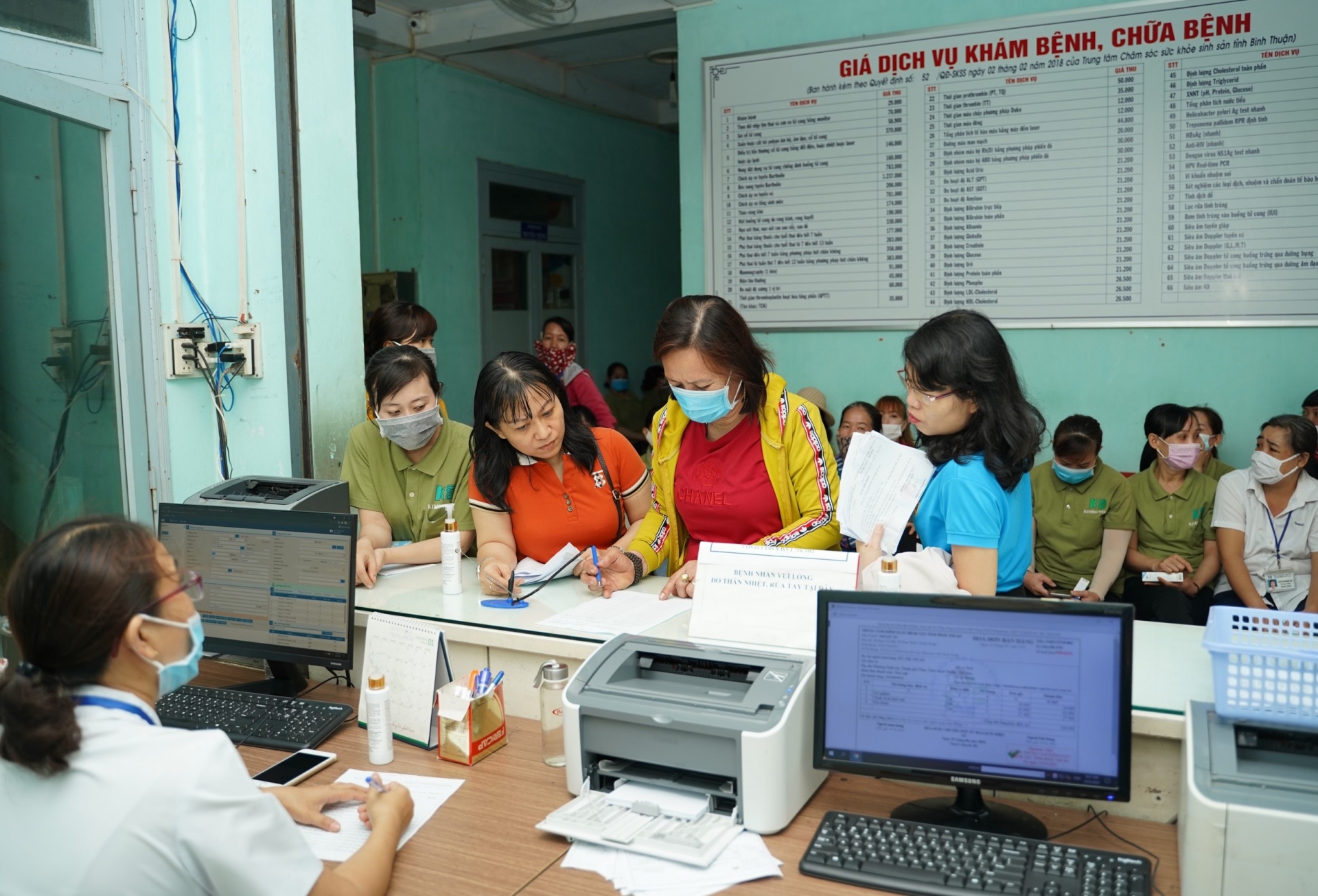 LĐLĐ tỉnh Bình Thuận: 400 nữ đoàn viên công đoàn được khám sức khỏe LĐLĐ tỉnh Bình Thuận: 400 nữ đoàn viên công đoàn được khám sức khỏe
