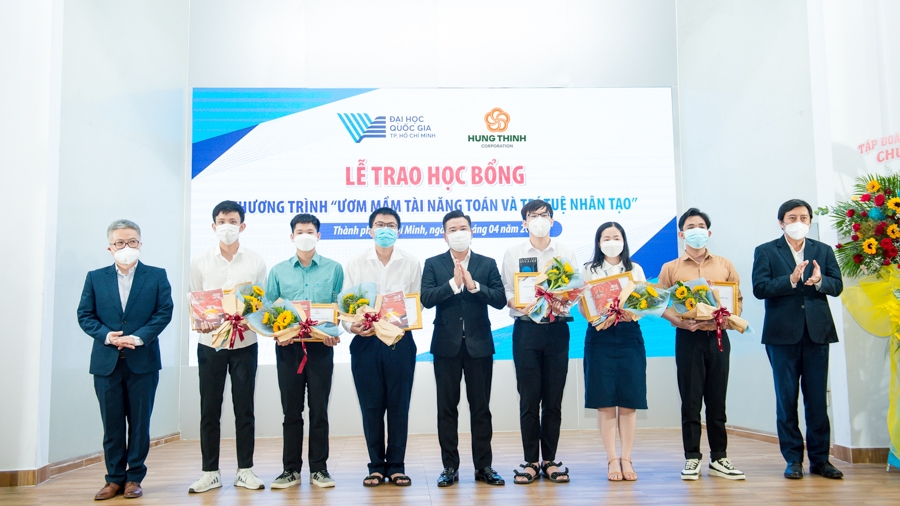 ĐHQG-HCM hợp tác Tập đoàn Hưng Thịnh ĐHQG-HCM hợp tác Tập đoàn Hưng Thịnh