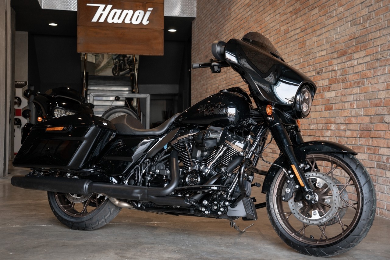 Harley-Davidson giới thiệu cặp đôi xe touring đồng giá 1,219 tỷ đồng Harley-Davidson giới thiệu cặp đôi xe touring đồng giá 1,219 tỷ đồng