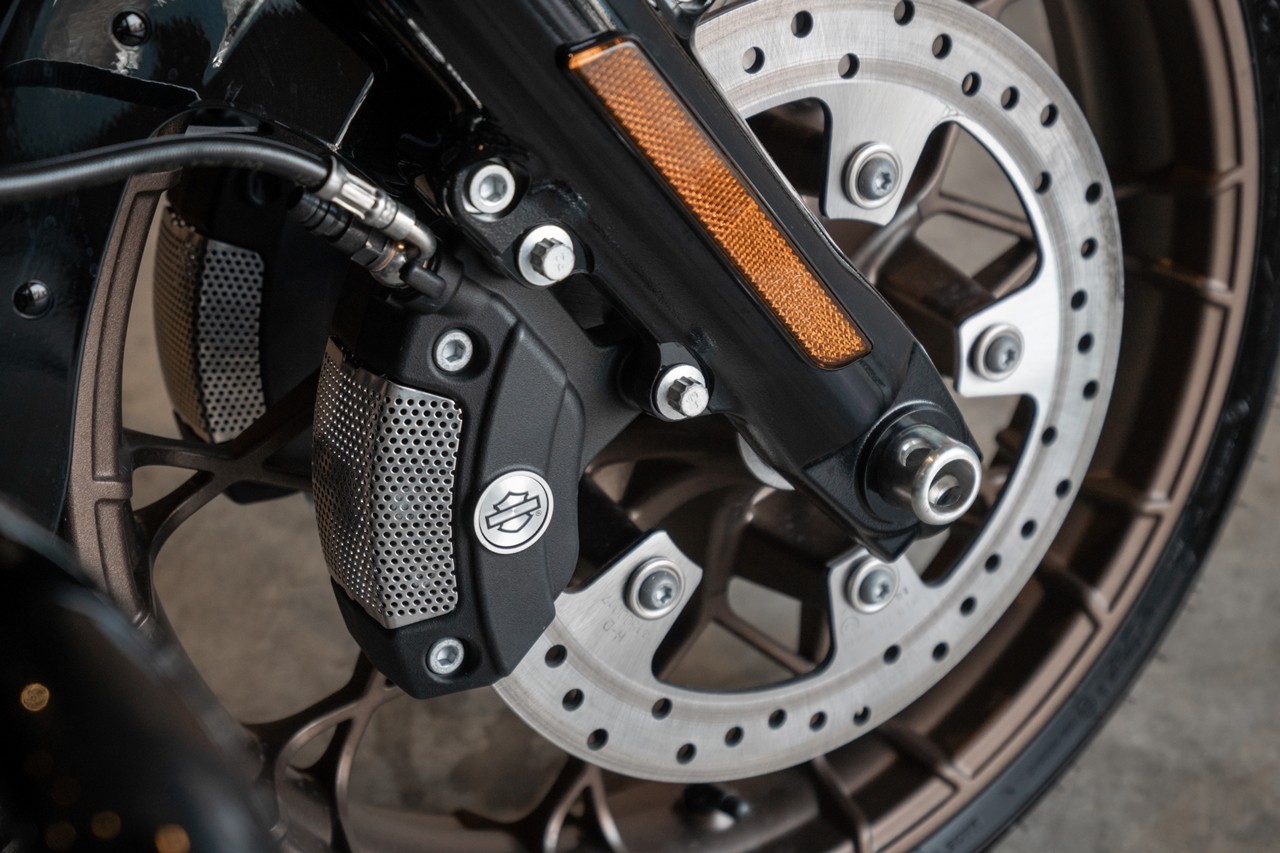 Harley-Davidson giới thiệu cặp đôi xe touring đồng giá 1,219 tỷ đồng Harley Davidson giới thiệu cặp đôi xe touring đồng giá 1,219 tỷ đồng