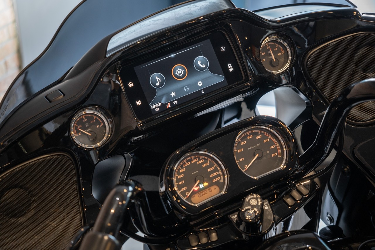 Harley-Davidson giới thiệu cặp đôi xe touring đồng giá 1,219 tỷ đồng Harley-Davidson giới thiệu cặp đôi xe touring đồng giá 1,219 tỷ đồng