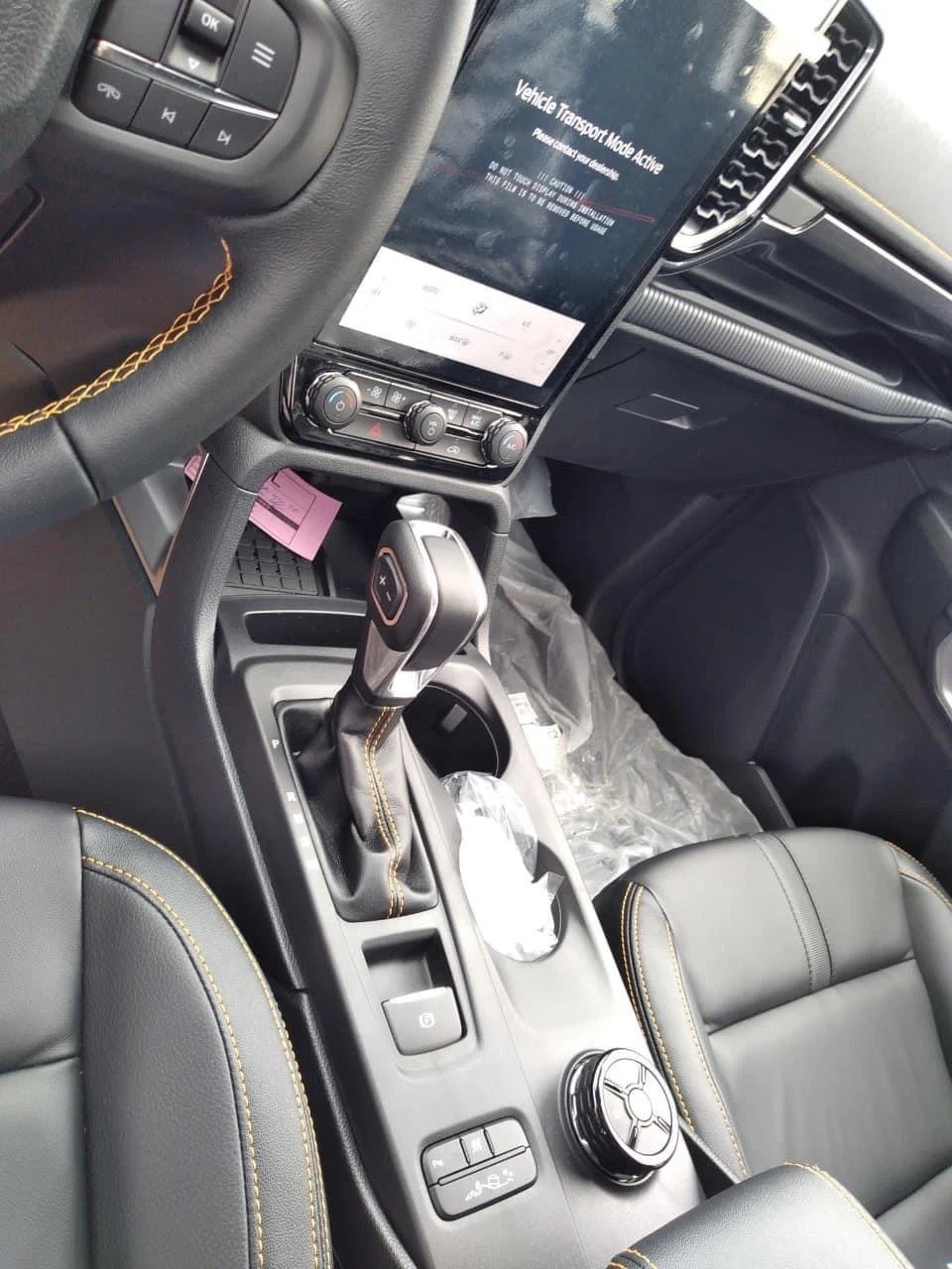 Xuất hiện Ford Ranger 2022 phiên bản XLS tại Việt Nam Xuất hiện Ford Ranger 2022 phiên bản XLS tại Việt Nam