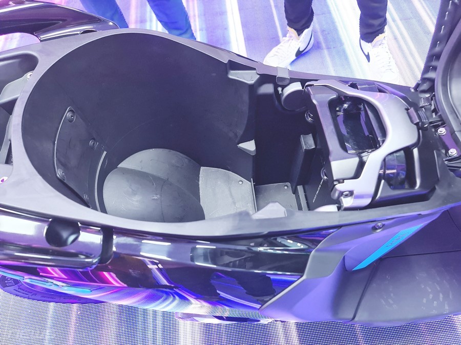 Cận cảnh xeYamaha Neos