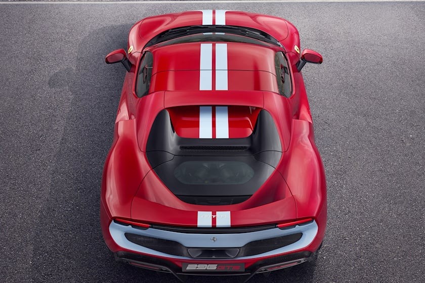 Ferrari 296 GTS: Siêu xe mui trần công suất 819 mã lực Ferrari 296 GTS: Siêu xe mui trần công suất 819 mã lực