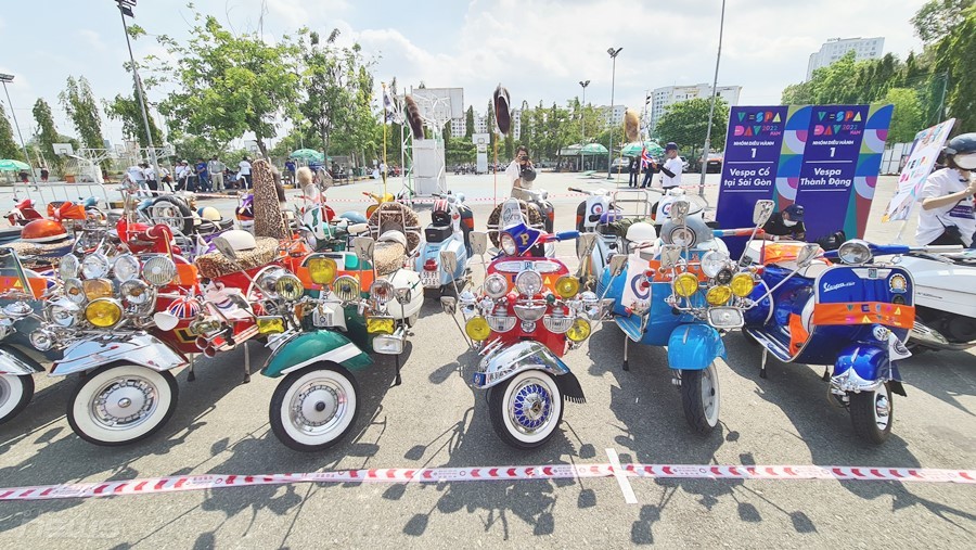 Hơn 1000 xe Vespa tụ hội tại Vespa Day 2022 Hơn 1000 xe Vespa tụ hội tại Vespa Day 2022