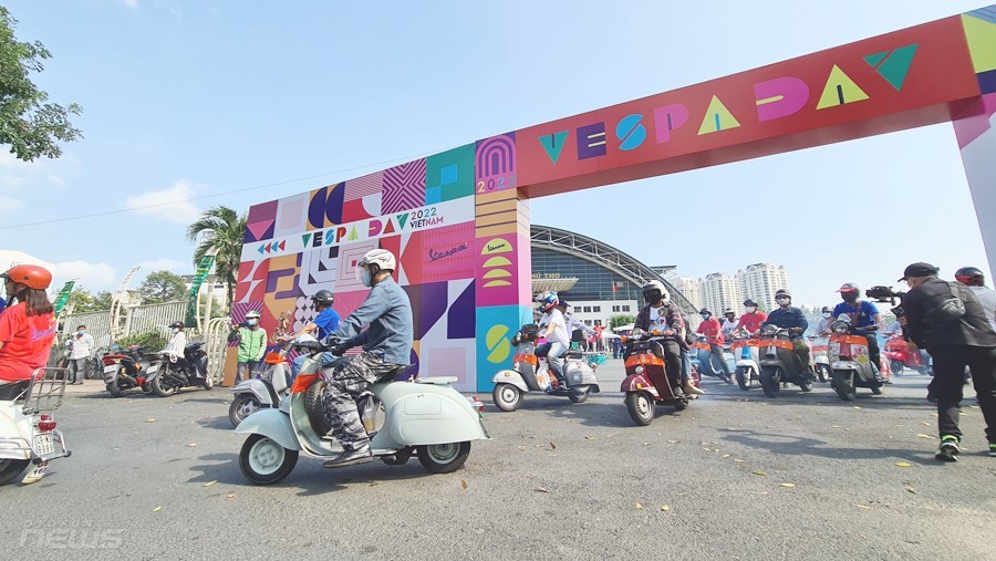 Hơn 1000 xe Vespa tụ hội tại Vespa Day 2022 Hơn 1000 xe Vespa tụ hội tại Vespa Day 2022