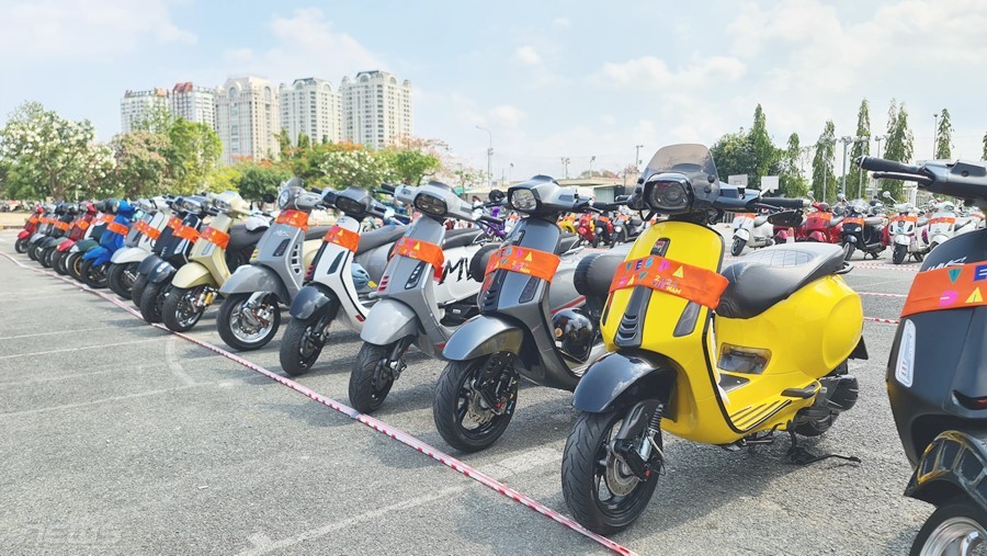 Hơn 1000 xe Vespa tụ hội tại Vespa Day 2022 Hơn 1000 xe Vespa tụ hội tại Vespa Day 2022