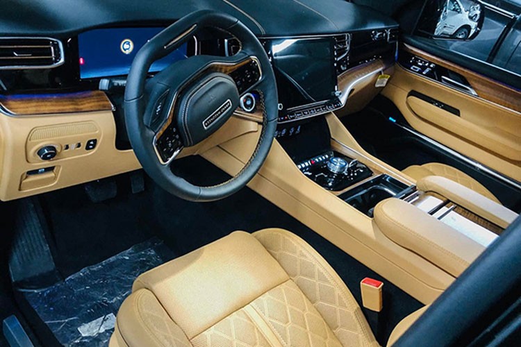 Jeep Grand Wagoneer 2022 âm thầm có mặt tại Việt Nam