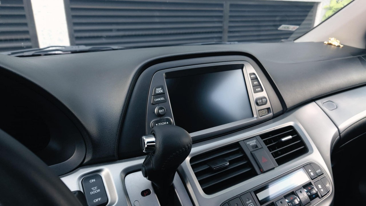 Honda Odyssey Touring 14 năm tuổi có giá chưa tới 600 triệu đồng