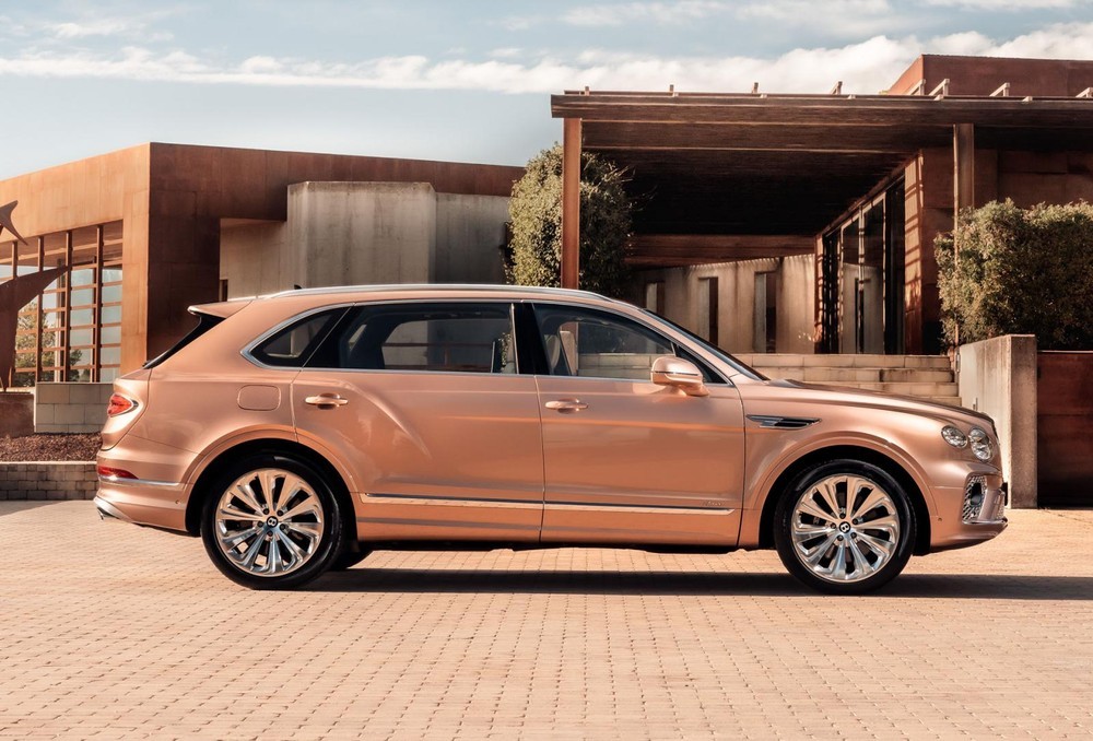 Bentley Bentayga EWB ra mắt với khoang nội thất rộng nhất phân khúc Bentley Bentayga EWB ra mắt với khoang nội thất rộng nhất phân khúc