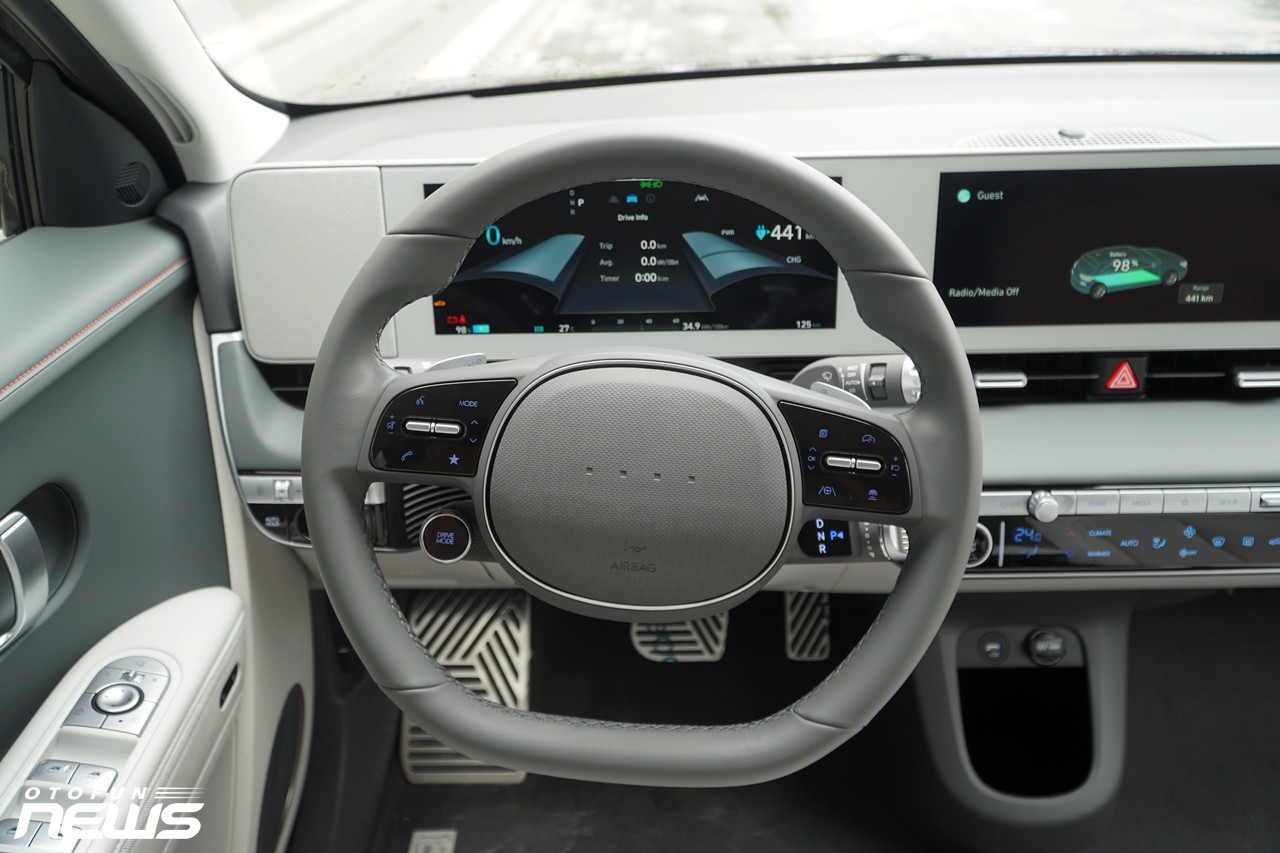 Hình thực tế xe điện Hyundai Ioniq 5 tại đại lý Hình thực tế xe điện Hyundai Ioniq 5 tại đại lý