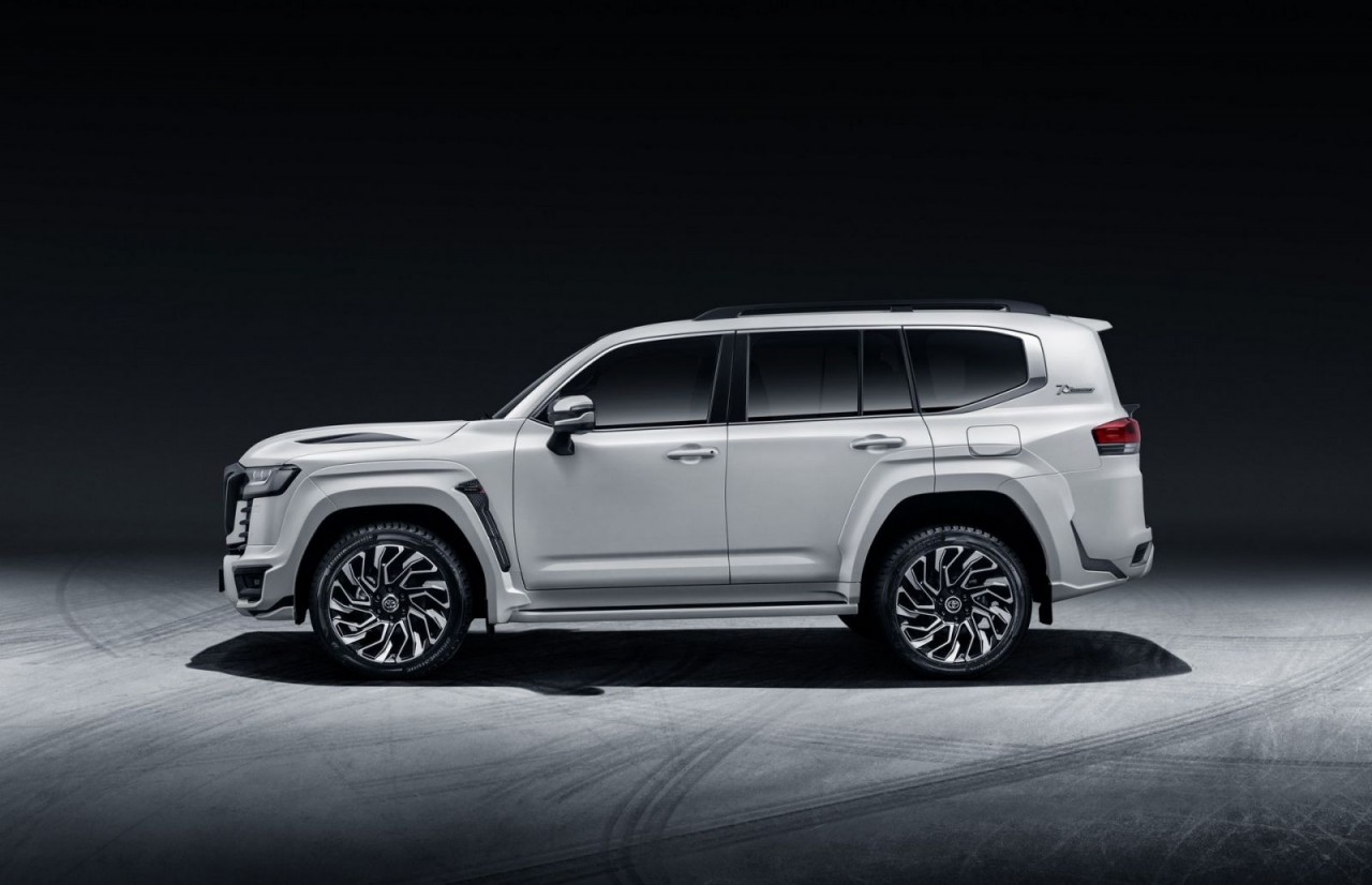 Toyota Land Cruiser 2022 độ
