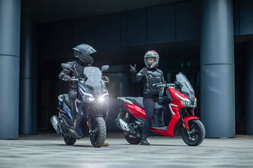 Hãng xe Trung Quốc giới thiệu xe tay ga lấy kiểu dáng từ Honda ADV 150 Hãng xe Trung Quốc giới thiệu xe tay ga lấy kiểu dáng từ Honda ADV 150