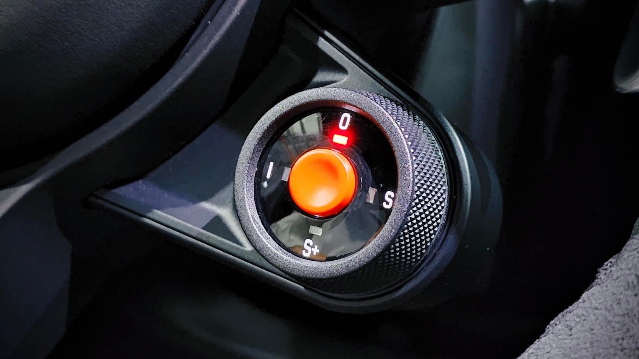 Cận cảnh Porsche Cayenne Turbo GT giá gần 13 tỷ đồng tại Việt Nam Cận cảnh Porsche Cayenne Turbo GT giá gần 13 tỷ đồng tại Việt Nam