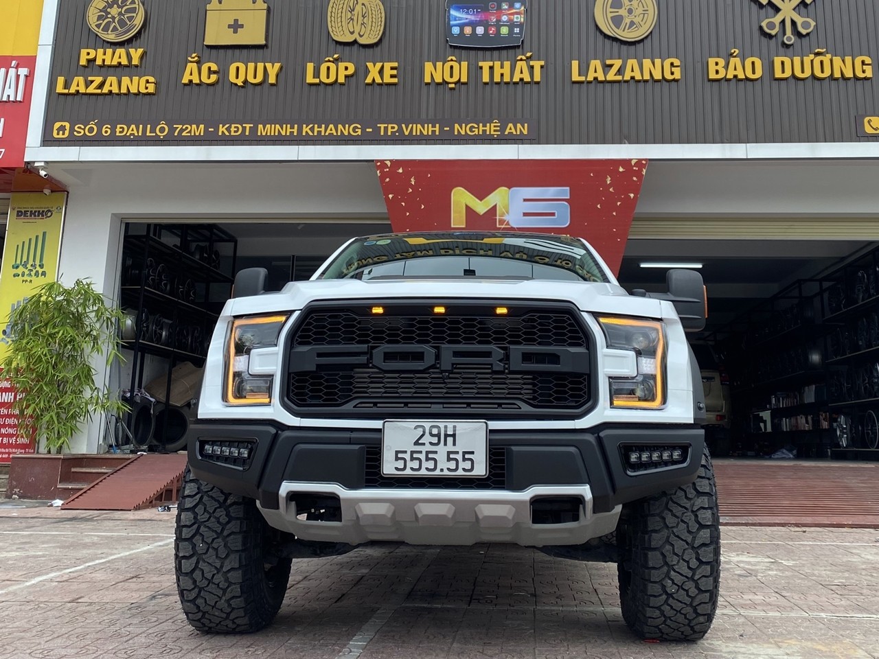 Ford Ranger XLS biển ngũ quý độ phong cách F150 Raptor Ford Ranger XLS biển ngũ quý độ phong cách F150 Raptor