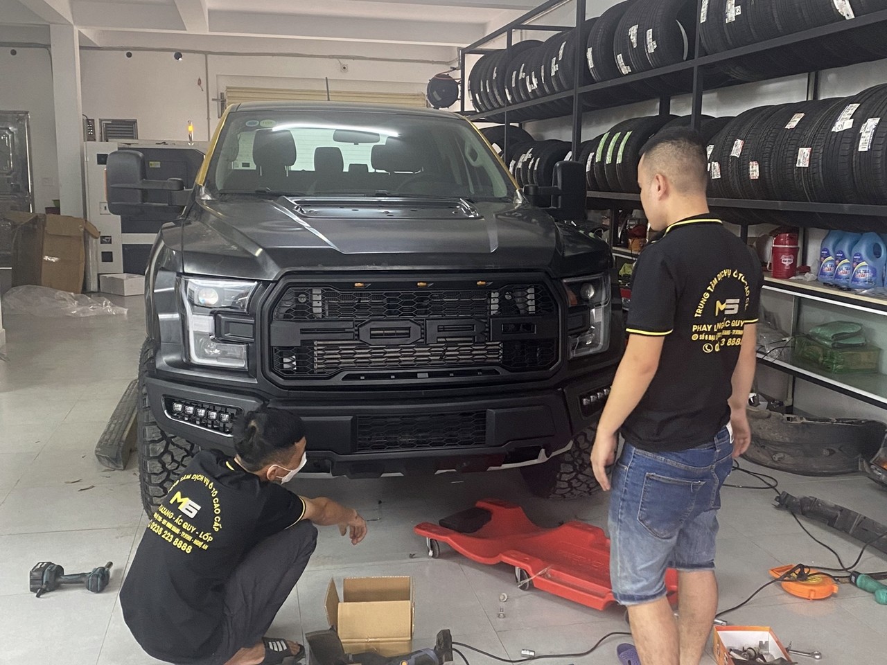 Ford Ranger XLS biển ngũ quý độ phong cách F150 Raptor Ford Ranger XLS biển ngũ quý độ phong cách F150 Raptor