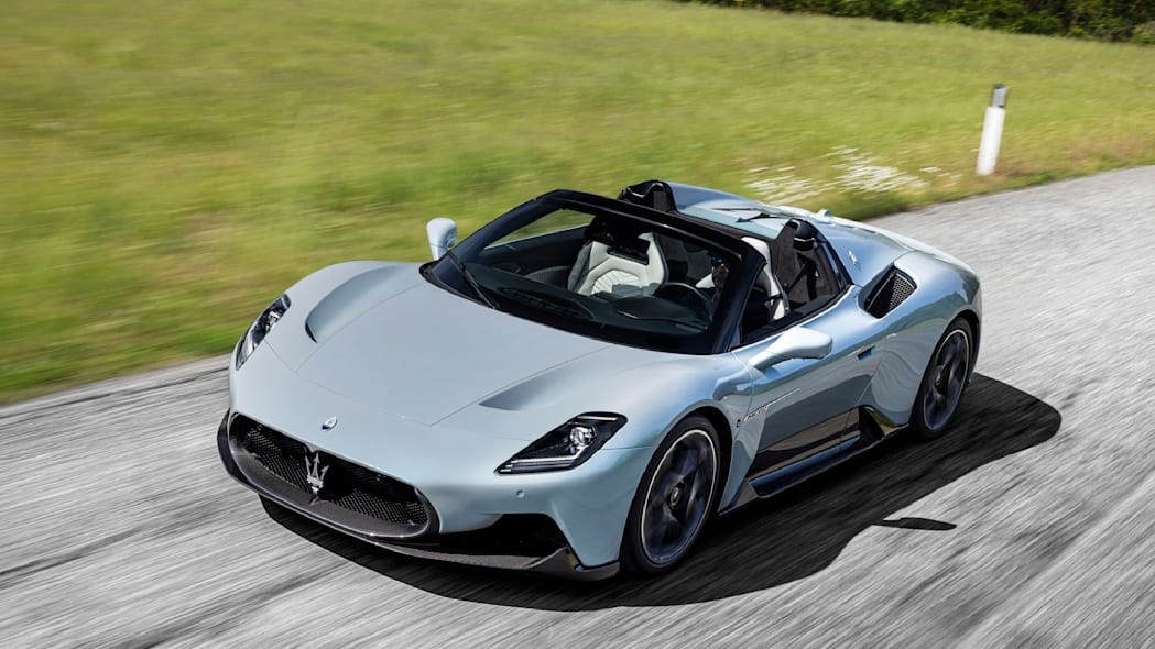 Maserati giới thiệu MC20 phiên bản mui trần, công suất 621 mã lực