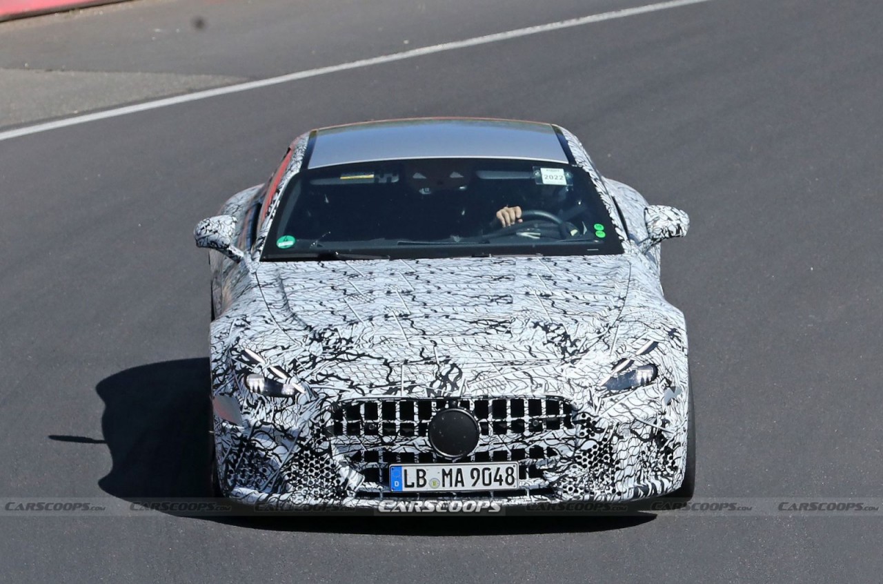 Bắt gặp Mercedes-AMG GT 2023 trên đường thử Bắt gặp Mercedes-AMG GT 2023 trên đường thử
