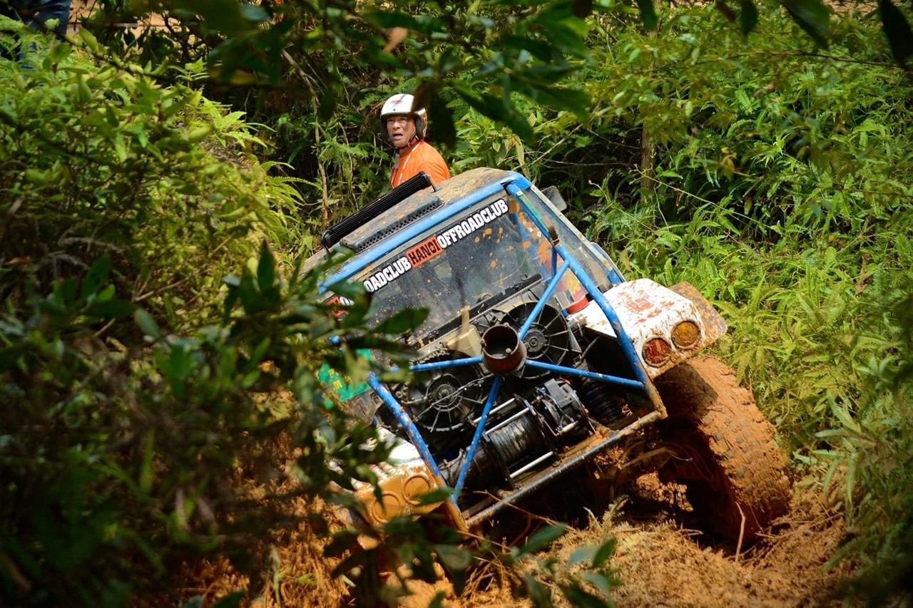 Kỷ niệm 10 năm thành lập CLB ô tô địa hình Hà Nội Kỷ niệm 10 năm thành lập CLB ô tô địa hình Hà Nội