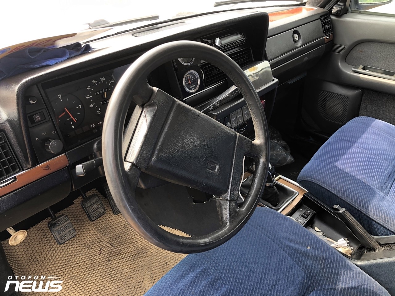 Hàng hiếm Volvo 240GL wagon hơn 40 năm tuổi tại Việt Nam Hàng hiếm Volvo 240GL wagon hơn 40 năm tuổi tại Việt Nam