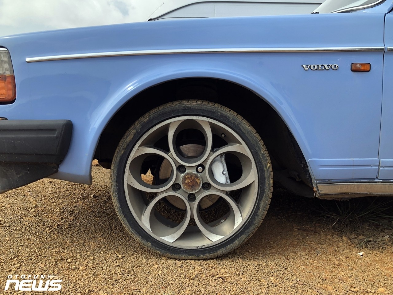 Hàng hiếm Volvo 240GL wagon hơn 40 năm tuổi tại Việt Nam Hàng hiếm Volvo 240GL wagon hơn 40 năm tuổi tại Việt Nam