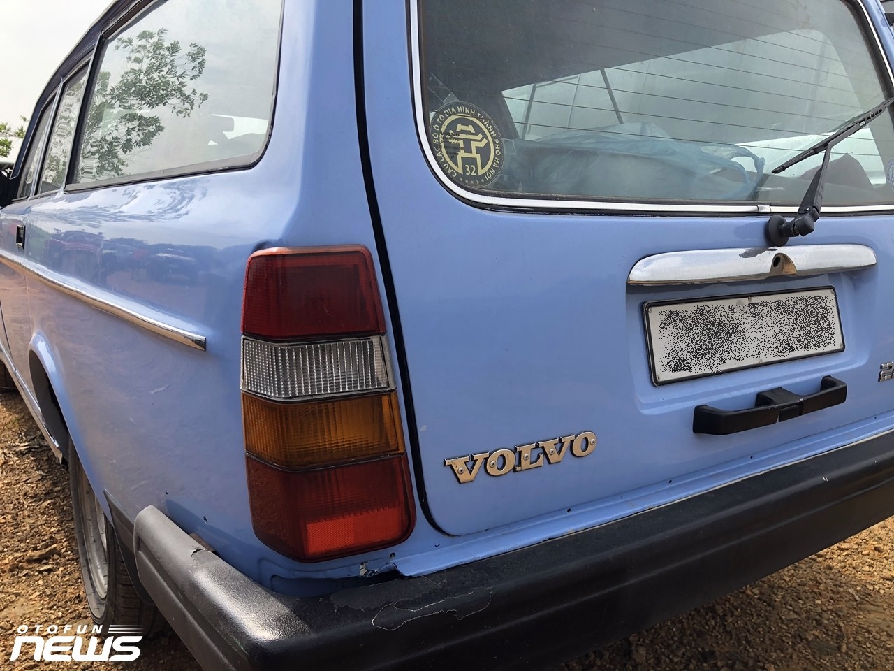 Hàng hiếm Volvo 240GL wagon hơn 40 năm tuổi tại Việt Nam Hàng hiếm Volvo 240GL wagon hơn 40 năm tuổi tại Việt Nam