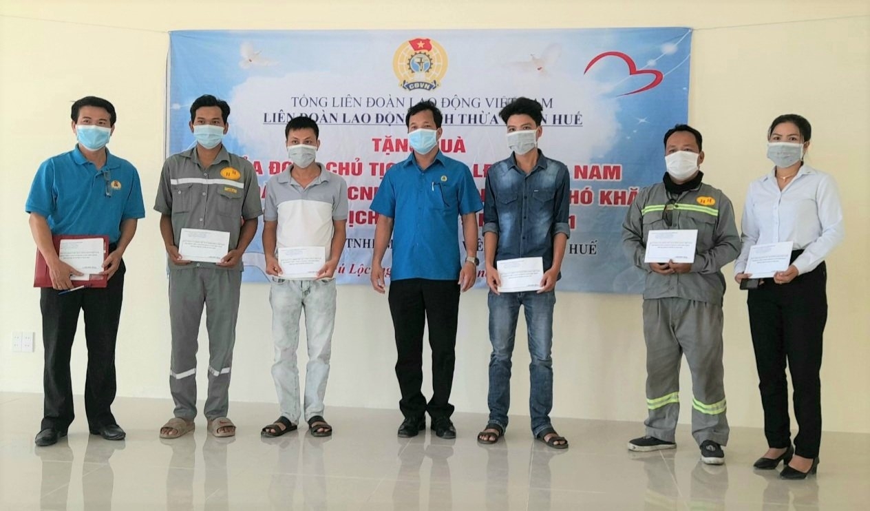 Thừa Thiên Huế: Hỗ trợ người lao động gặp khó khăn do phải cách ly