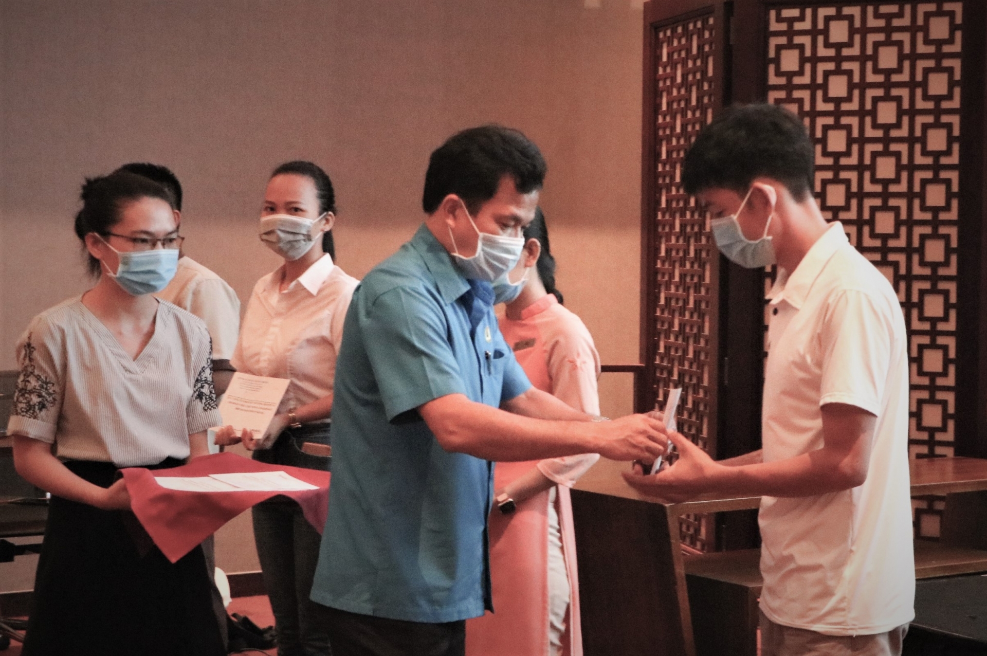 Thừa Thiên Huế: Hỗ trợ người lao động gặp khó khăn do phải cách ly