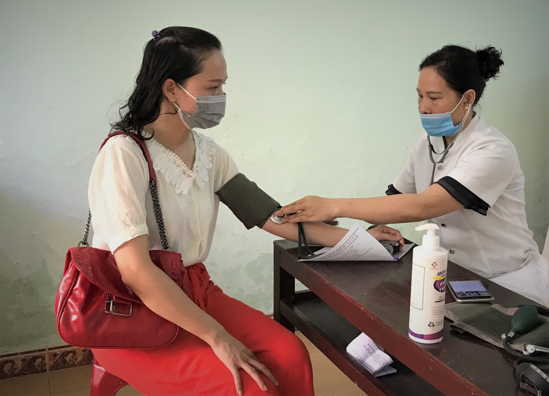 Thừa Thiên Huế: Hàng trăm đoàn viên đăng ký hiến máu giữa mùa dịch Thừa Thiên Huế: Hàng trăm đoàn viên đăng ký hiến máu giữa mùa dịch