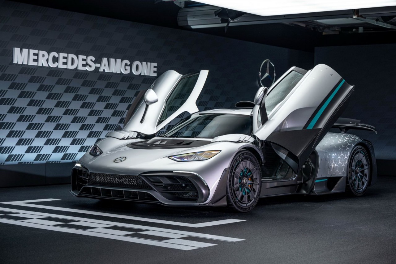 Mercedes-AMG ONE 2023 ra mắt, xe đua đường phố mạnh 1.049 mã lực