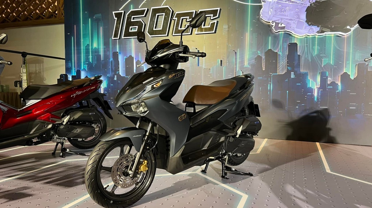 Vừa ra mắt Honda Air Blade 160 bị đội giá hơn 15 triệu đồng Vừa ra mắt Honda Air Blade 160 bị đội giá hơn 15 triệu đồng